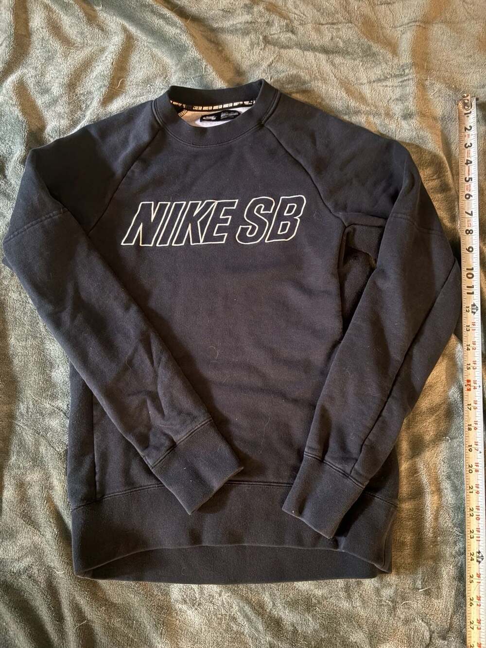 Nike SB Everett Reveal Crewneck Sweatshirt